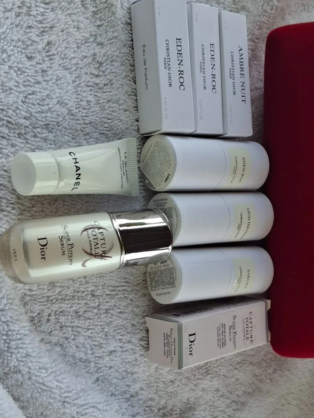 DIOR SAMPLES IN RED MAKEUP BAG